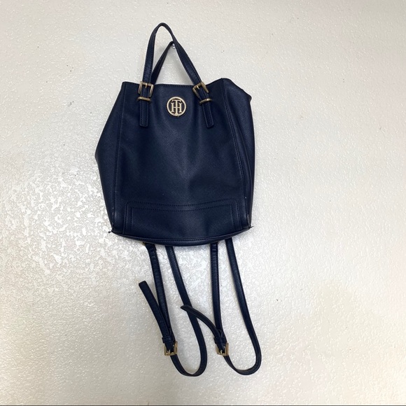 Tommy Hilfiger Handbags - 💙$5 WHEN BUNDLED💙Tommy Hilfiger Blue Bag